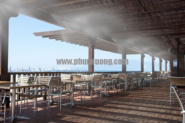 Hệ thống phun sương Hawin được sử dụng ở quán ăn tại Long An